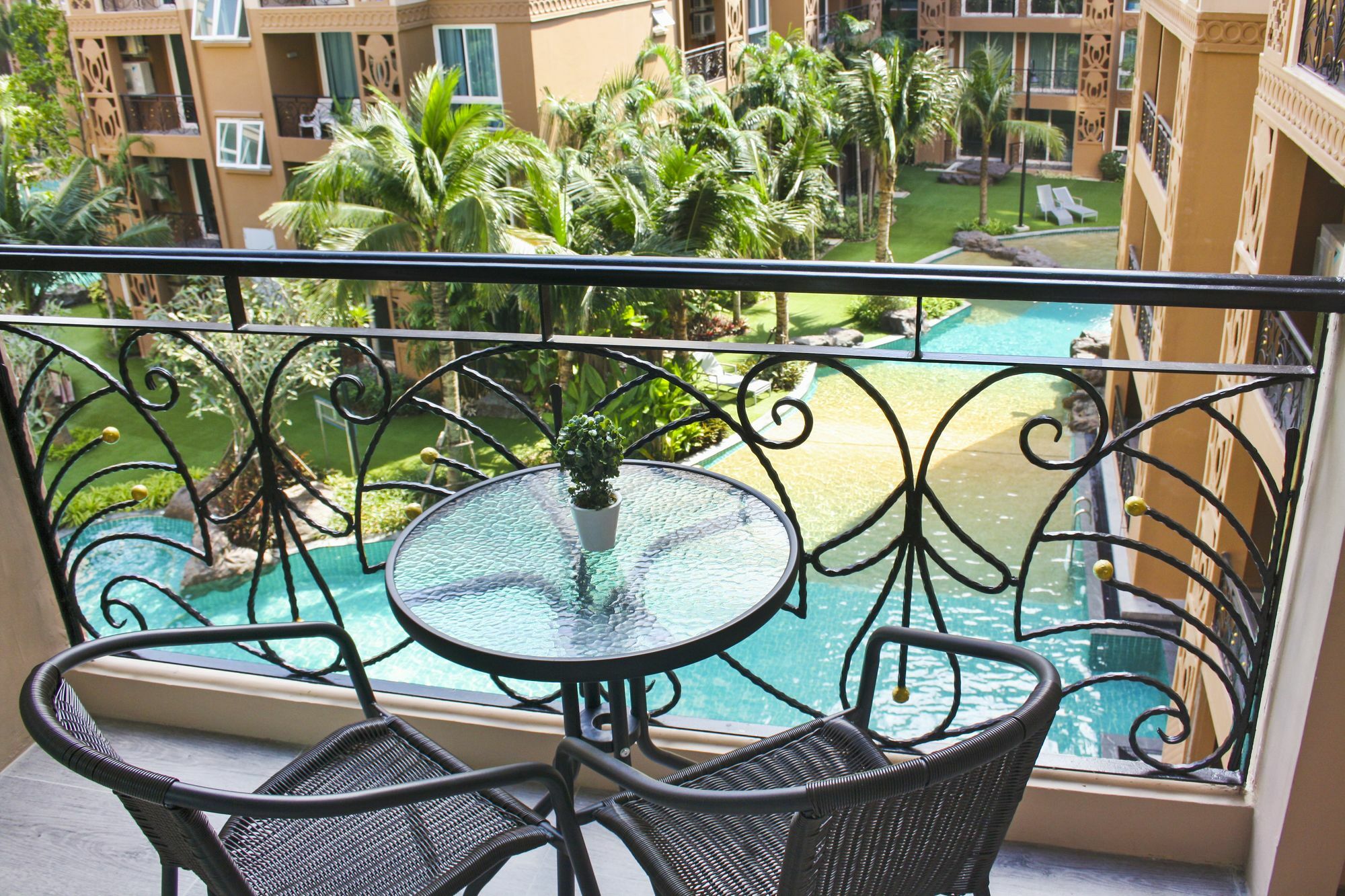 Atlantis Condo Resort Jomtien Beach Εξωτερικό φωτογραφία