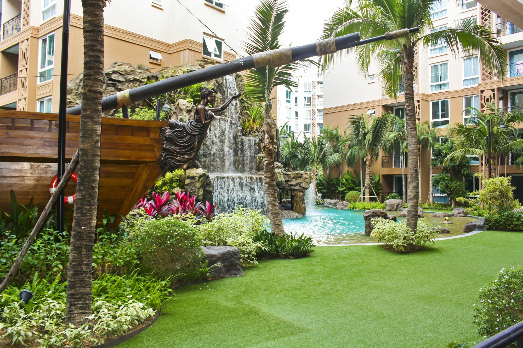 Atlantis Condo Resort Jomtien Beach Εξωτερικό φωτογραφία